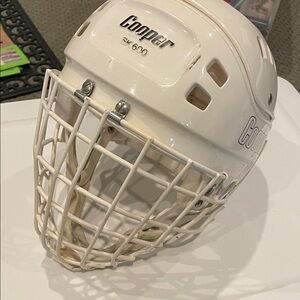 Cooper SX 600 White Hockey/Goalie Mask - youth